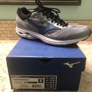 Mizuno Wave Rider 22